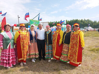 Праздник труда, радости и счастья
